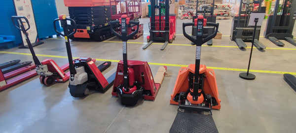  電動叉車需要定期的維護嘛？